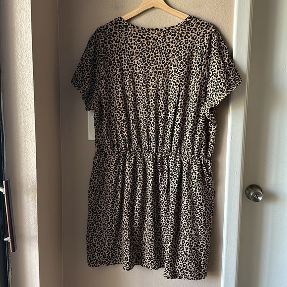 OLD NAVY Short Sleeve Animal Print Mini Dress - Picture 7 of 8